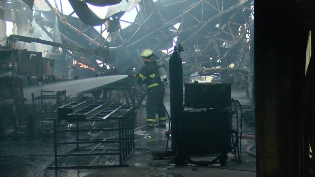 Bursa'da ısı yalıtım fabrikasında yangın 6