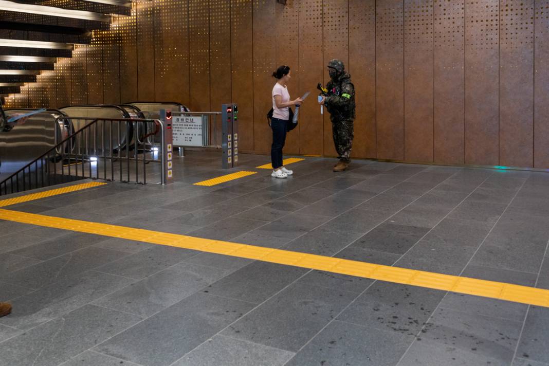 Kuzey Kore'nin tehditleri harekete geçirdi: Güney Kore'yi alarma geçiren tatbikat 11