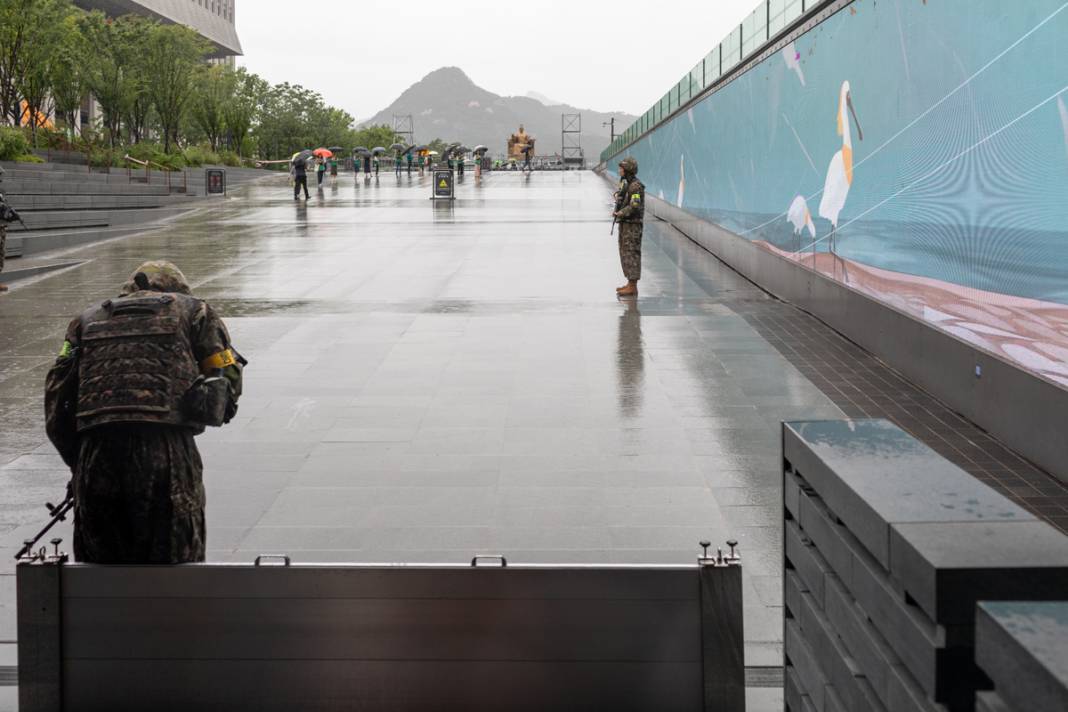 Kuzey Kore'nin tehditleri harekete geçirdi: Güney Kore'yi alarma geçiren tatbikat 10