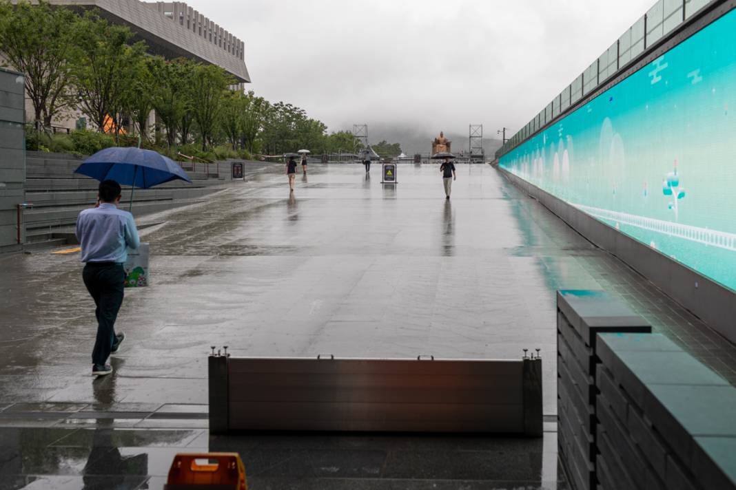 Kuzey Kore'nin tehditleri harekete geçirdi: Güney Kore'yi alarma geçiren tatbikat 1