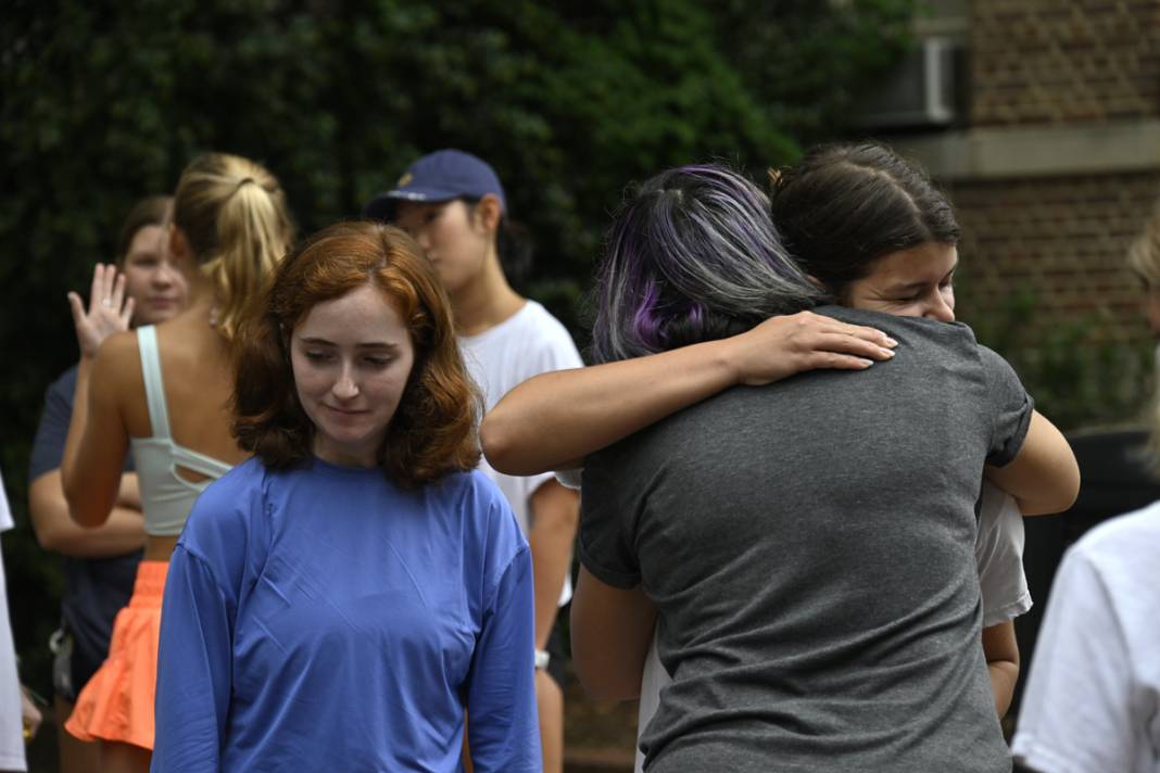 ABD'de üniversitedeki silahlı saldırıda 1 öğretim görevlisi hayatını kaybetti 8