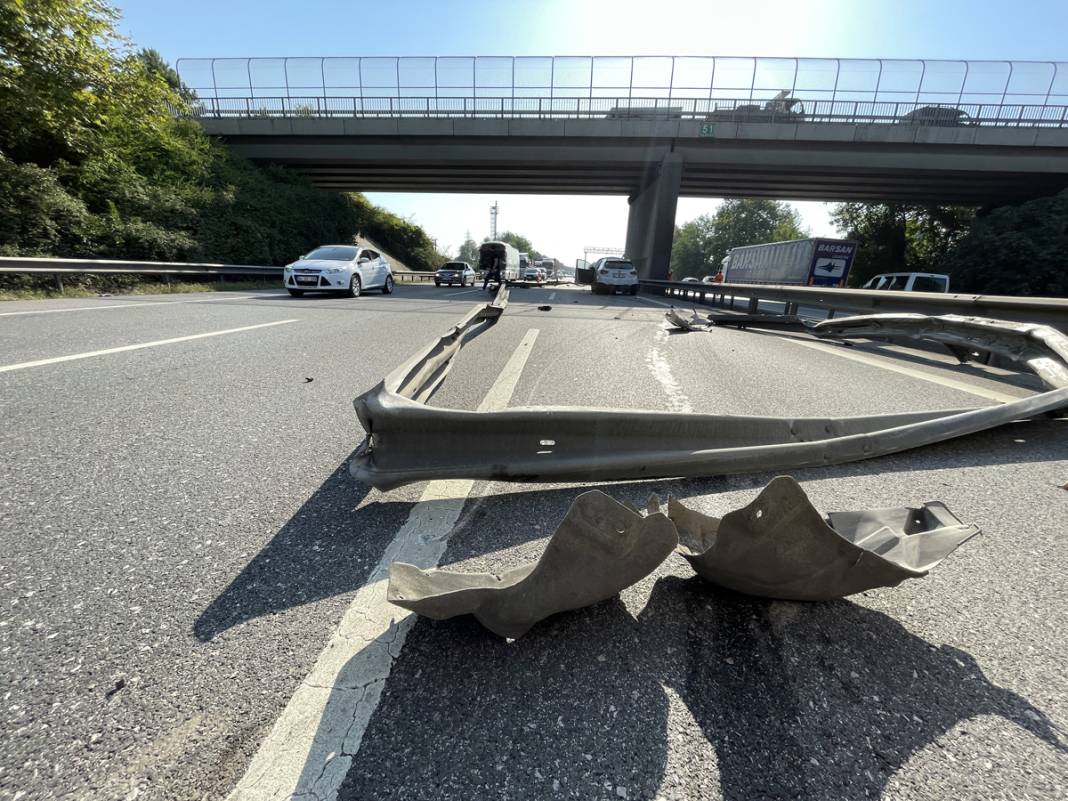 Anadolu Otoyolu'nda zincirleme kaza: Araçlar birbirine girdi, ulaşım aksadı 4