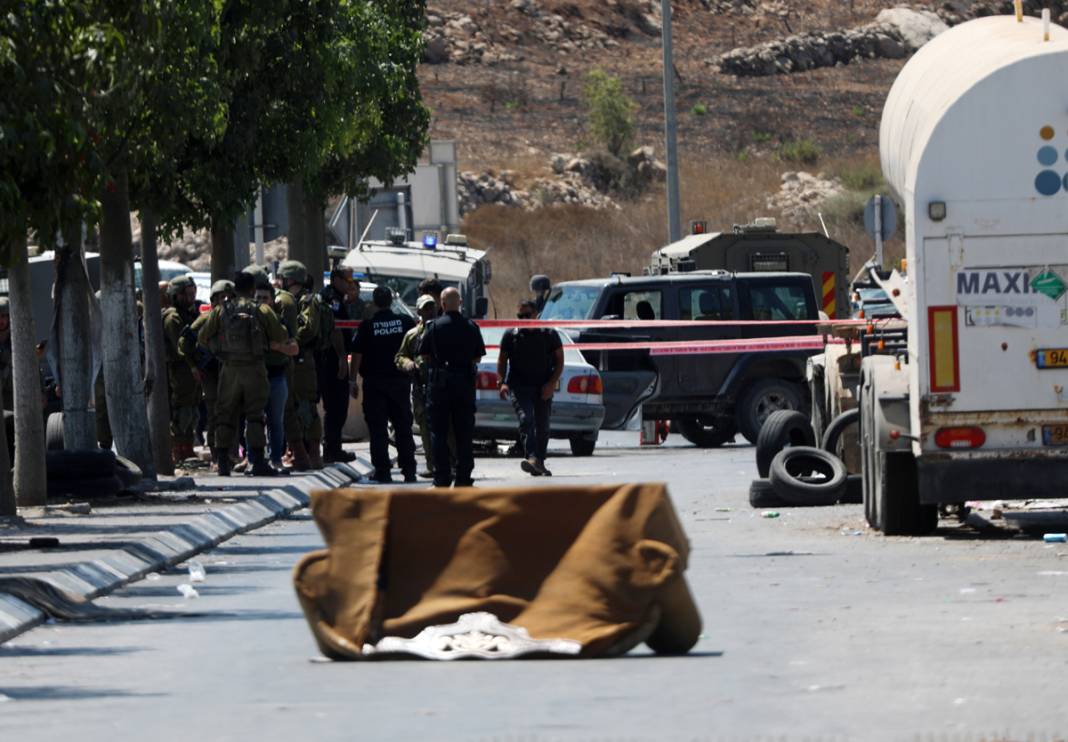 İsrail güçleri Batı Şeria'da bir Filistinliyi öldürdü: Çevrede geniş çaplı güvenlik önlemi alındı 11