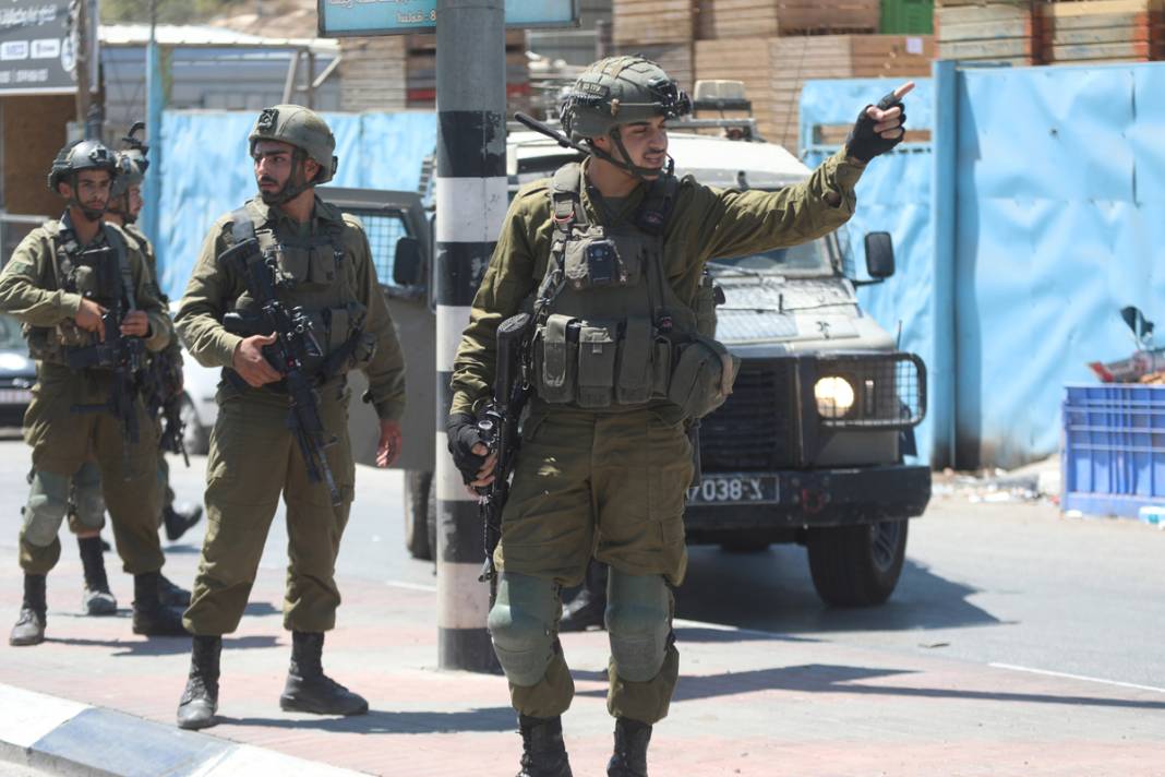 İsrail güçleri Batı Şeria'da bir Filistinliyi öldürdü: Çevrede geniş çaplı güvenlik önlemi alındı 10