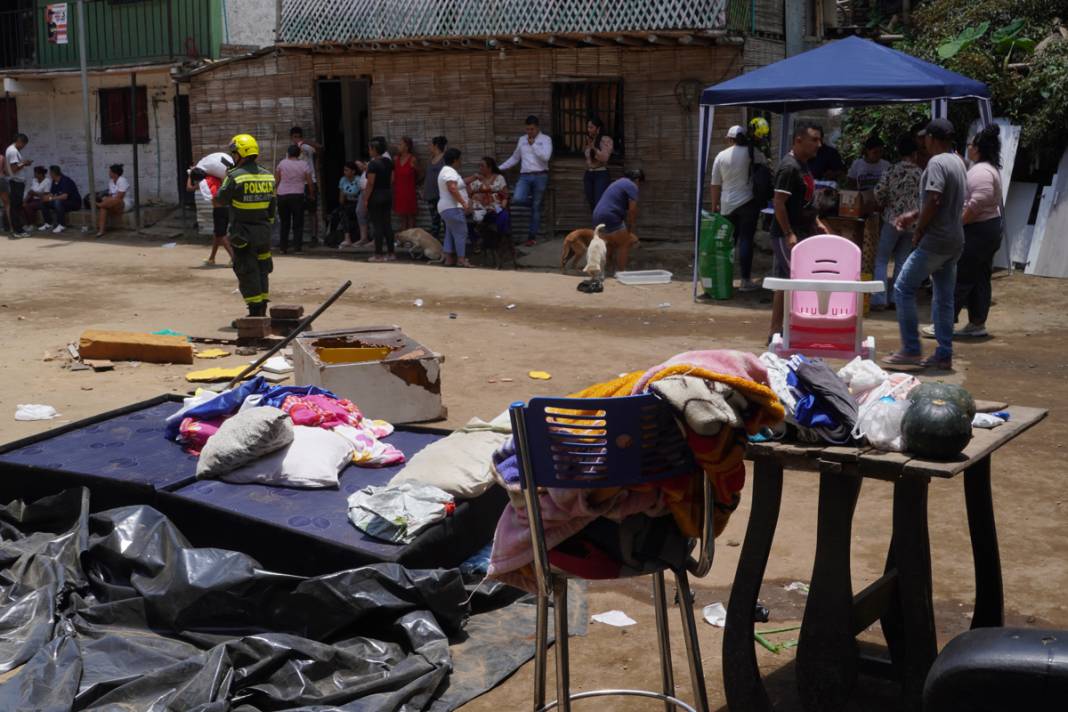 Kolombiya’da yangın dehşeti: 50’den fazla ev kül oldu 13