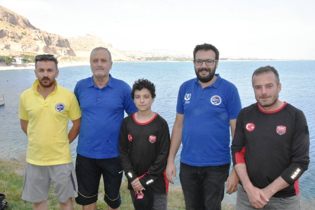 'Nuh tufanı burada oldu' Van Gölü'nde çözülmeyi bekleyen yeni gizem 3