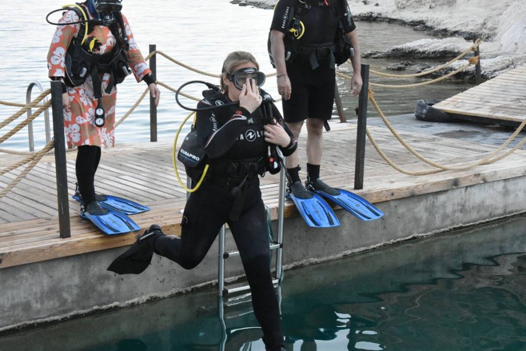 'Nuh tufanı burada oldu' Van Gölü'nde çözülmeyi bekleyen yeni gizem 1