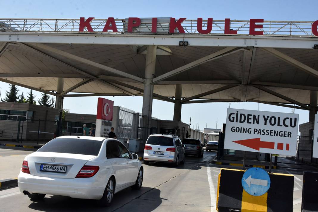 Gurbetçiler uçak biletlerini pahalı bulunca... Karadan ulaşımda rekor 6