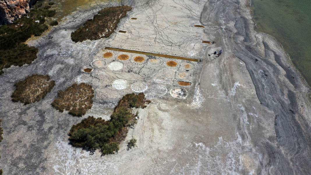 İztuzu'nda sular çekilince ortaya çıktı: Kaunos Antik Kenti'nde 2 bin yıllık tuz tesisi 10