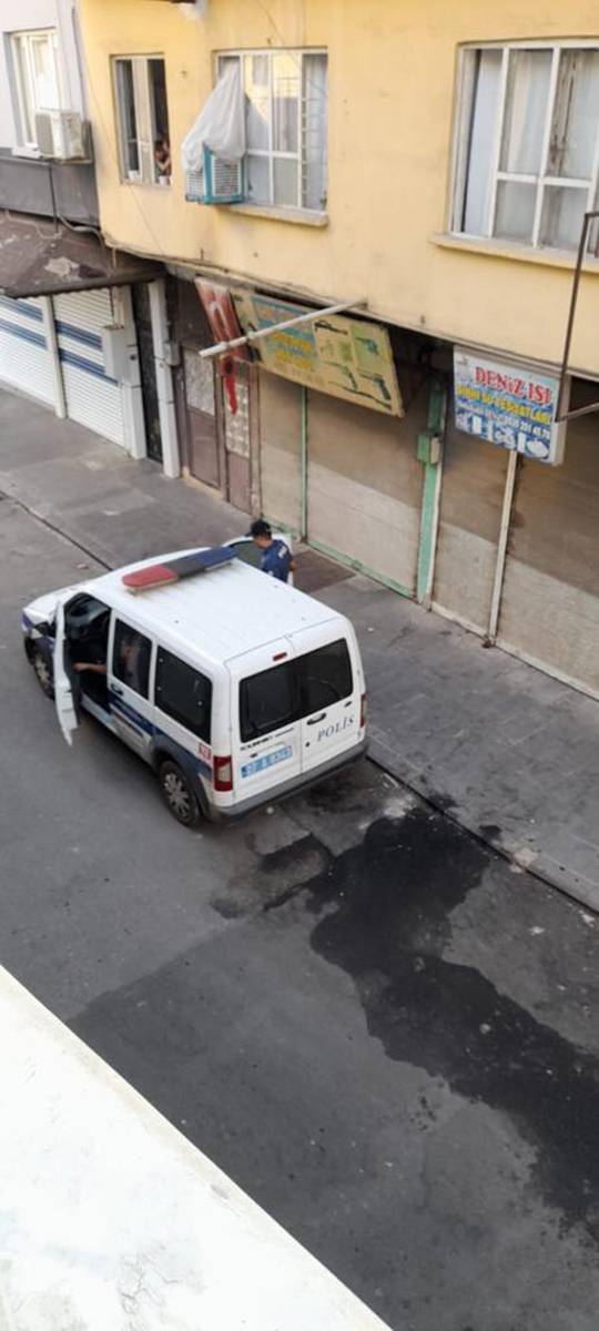 Evlerine polis, itfaiye, cenaze arabası bile geldi! 2 senedir her gün aynı saatte... 5