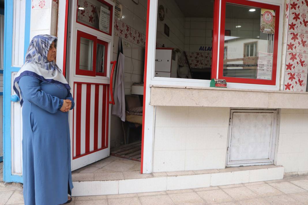 Evlerine polis, itfaiye, cenaze arabası bile geldi! 2 senedir her gün aynı saatte... 10