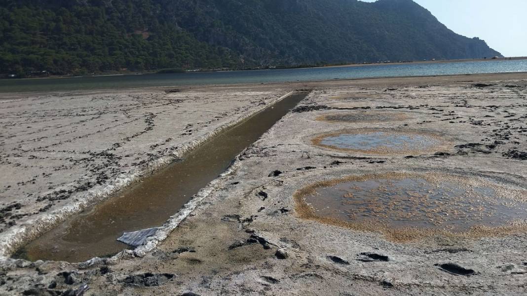 İztuzu'nda sular çekilince ortaya çıktı: Kaunos Antik Kenti'nde 2 bin yıllık tuz tesisi 6
