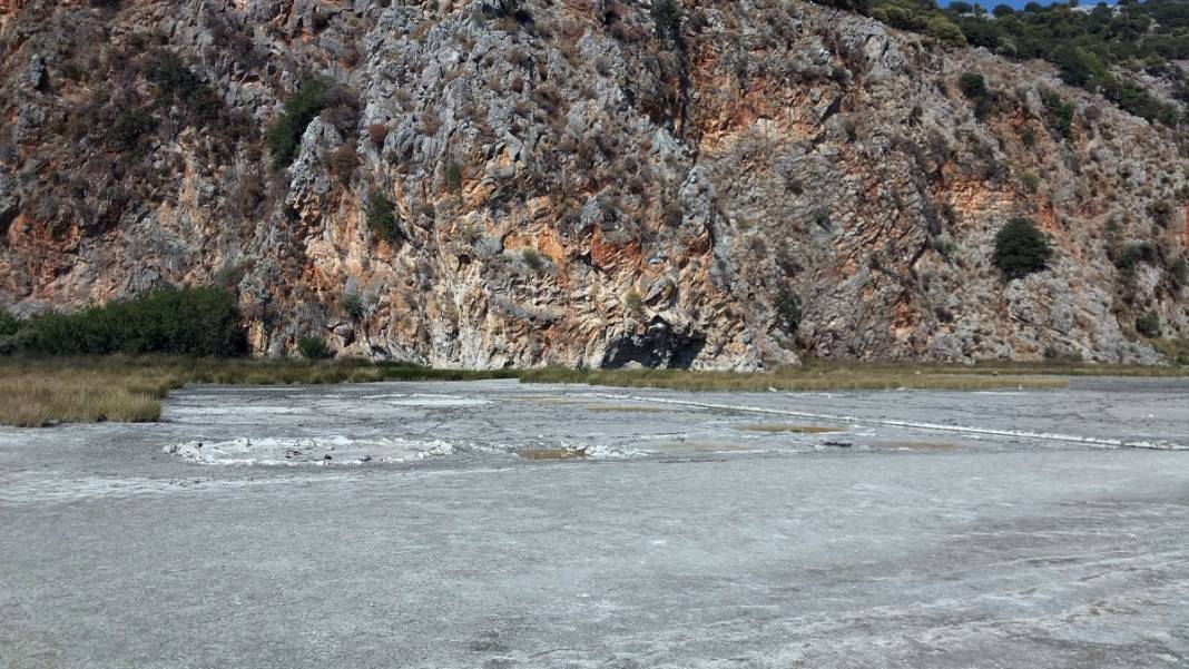 İztuzu'nda sular çekilince ortaya çıktı: Kaunos Antik Kenti'nde 2 bin yıllık tuz tesisi 7