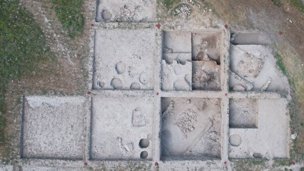Türkiye'de ilk ve tek! Arkeoloji dünyasını heyecanlandıran 3 bin 700 yıllık keşif 13