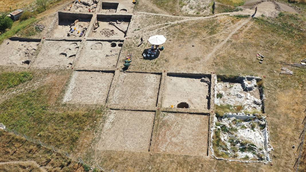 Türkiye'de ilk ve tek! Arkeoloji dünyasını heyecanlandıran 3 bin 700 yıllık keşif 5