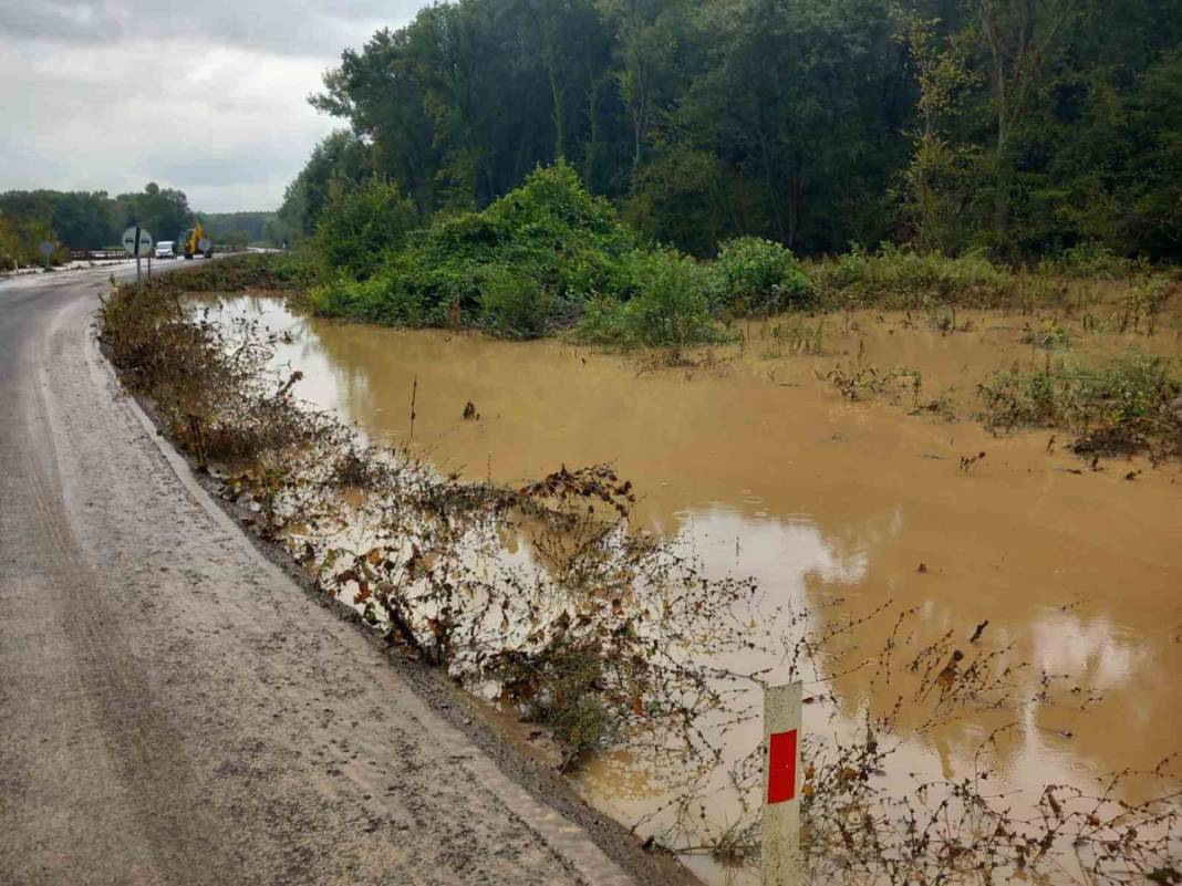 Kırklareli'de sel faciası: İki kişinin cansız bedenine ulaşıldı 29