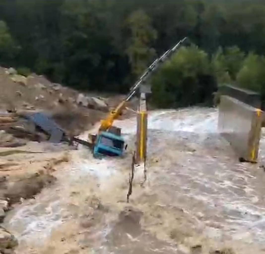 Kırklareli'de sel faciası: İki kişinin cansız bedenine ulaşıldı 20