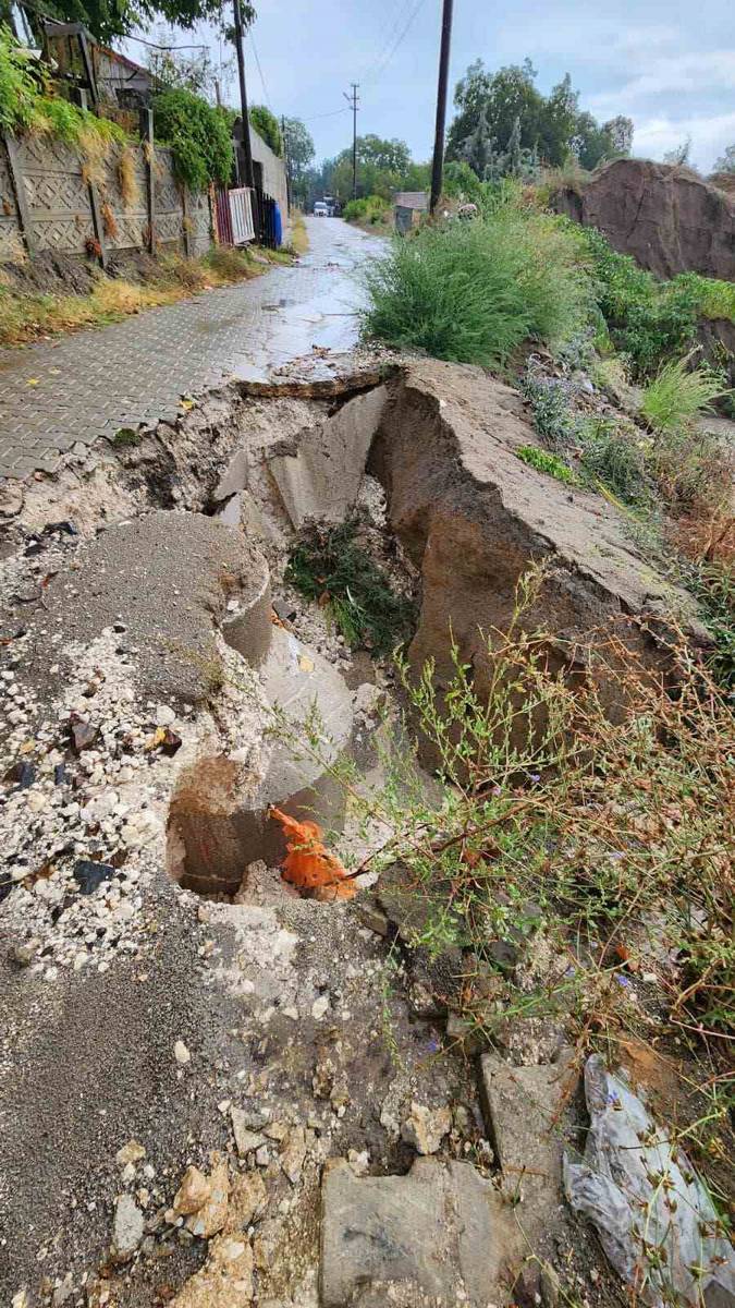 Kırklareli'de sel faciası: İki kişinin cansız bedenine ulaşıldı 15