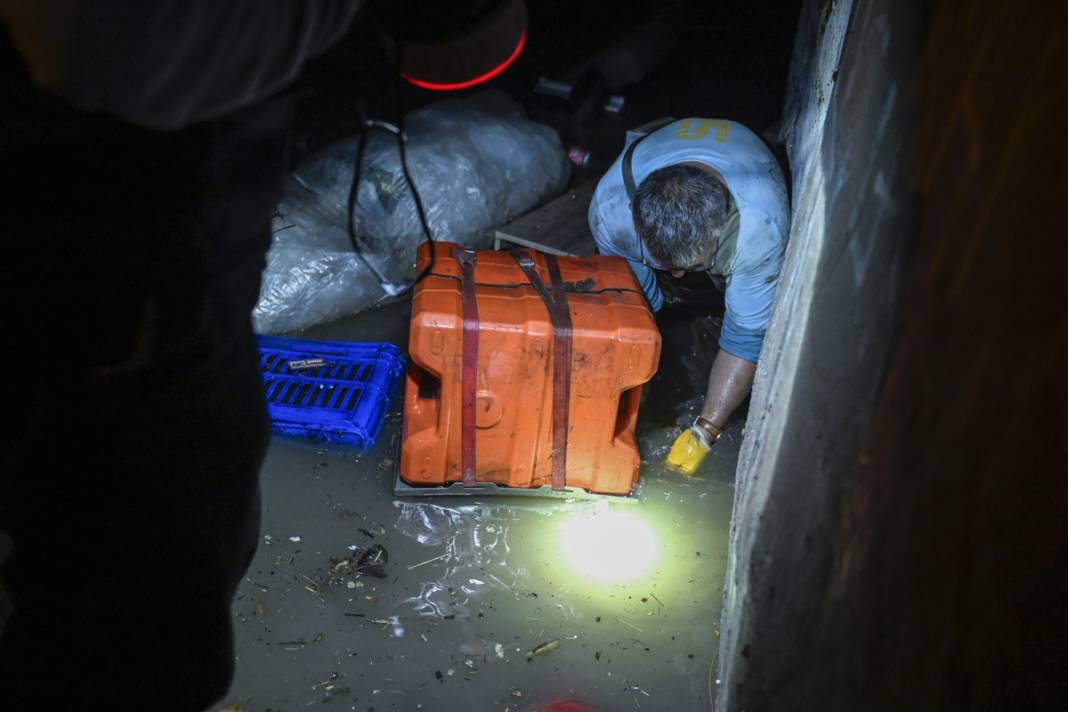 İstanbul'u sel vurdu: Felaketin boyutu gün ağarınca ortaya çıktı 24