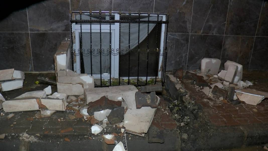 İstanbul'u sel vurdu: Felaketin boyutu gün ağarınca ortaya çıktı 18