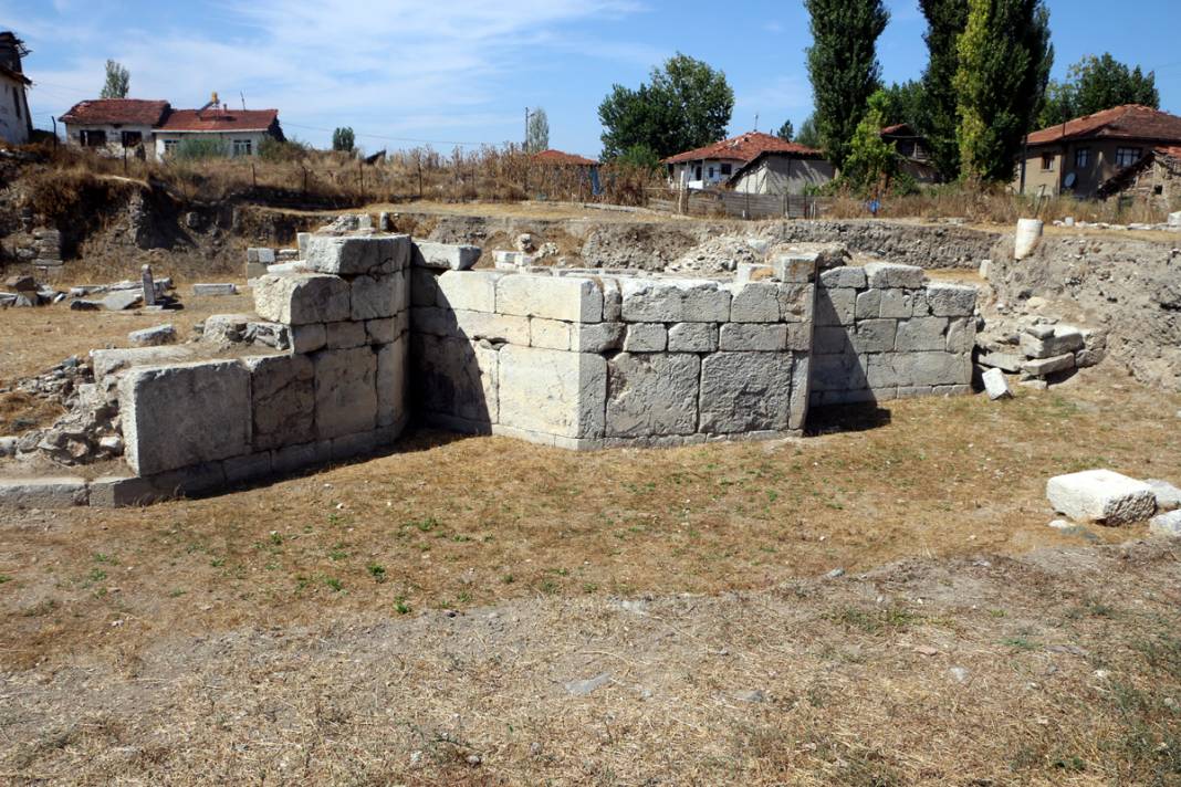 Tokat'ta heyecanlandıran keşif: İşte 2 bin yıllık Roma yolu 1