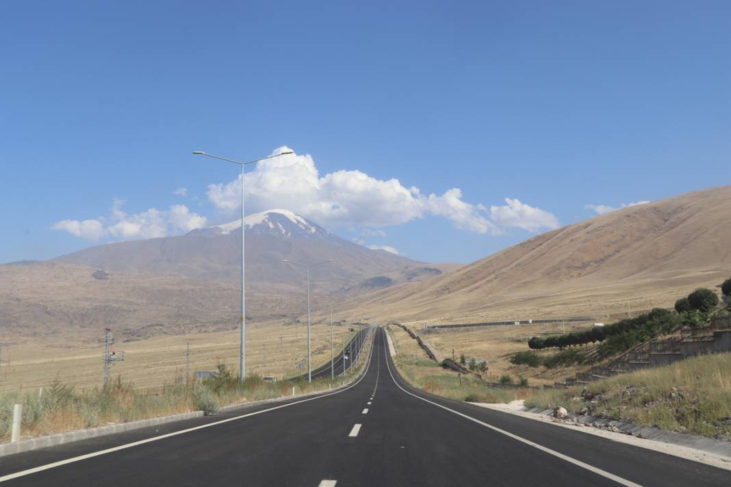 Farklı ülkelerdeki dağcılar Ağrı Dağında buluştu: Zirvesi buzullarla kaplı dağ tırmanışı 8