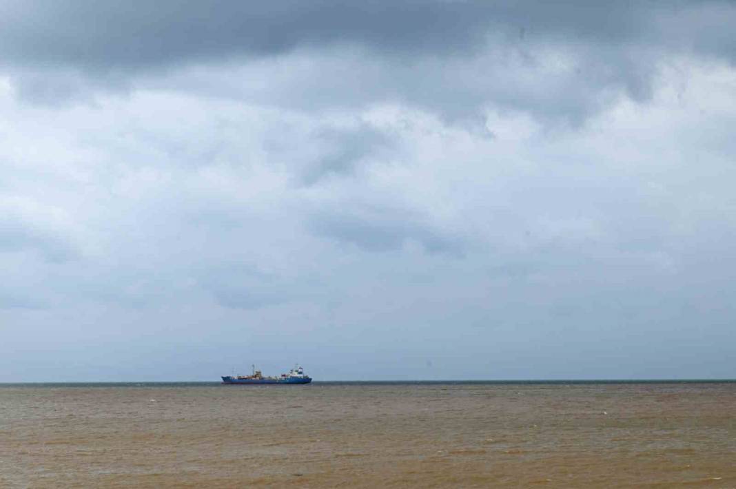 Komşu günlerdir selle savaşıyor: Can kaybı 4'e yükseldi 17