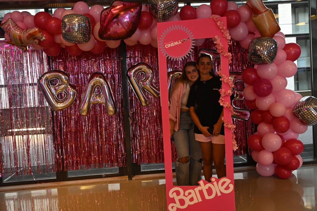 Barbie yasak tanımadı 3