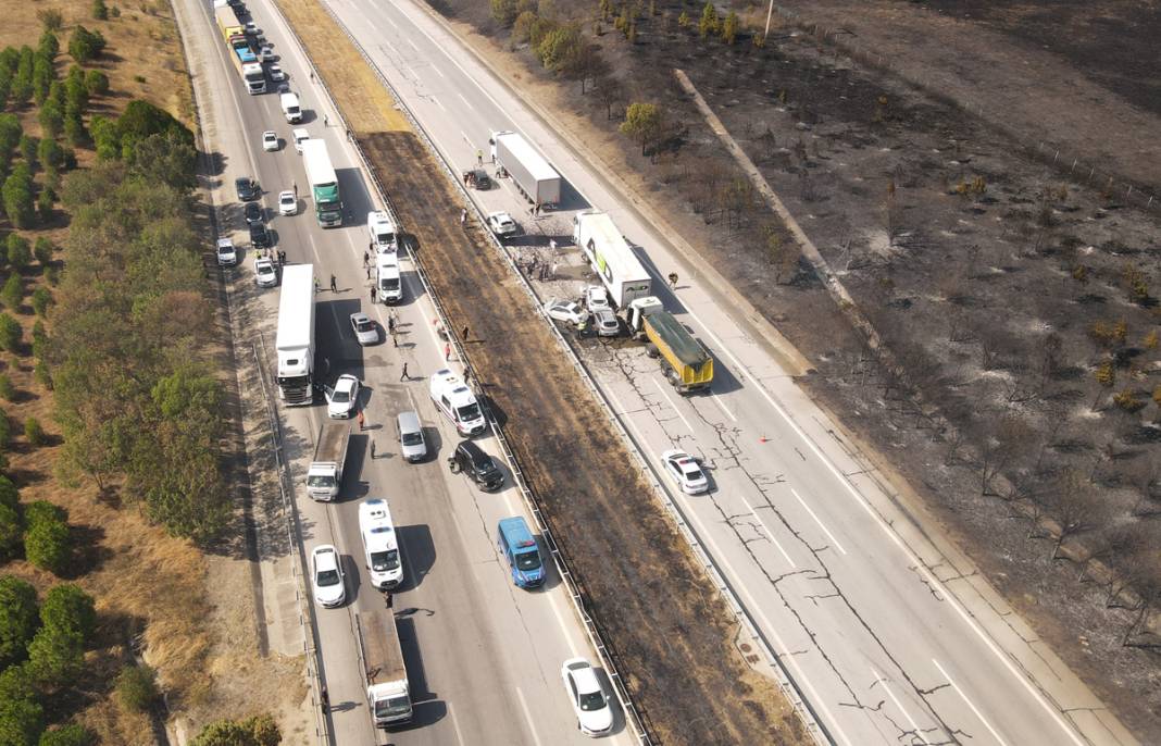 Edirne'de zincirleme 'yangın' faciası: 12 araç birbirine girdi 5