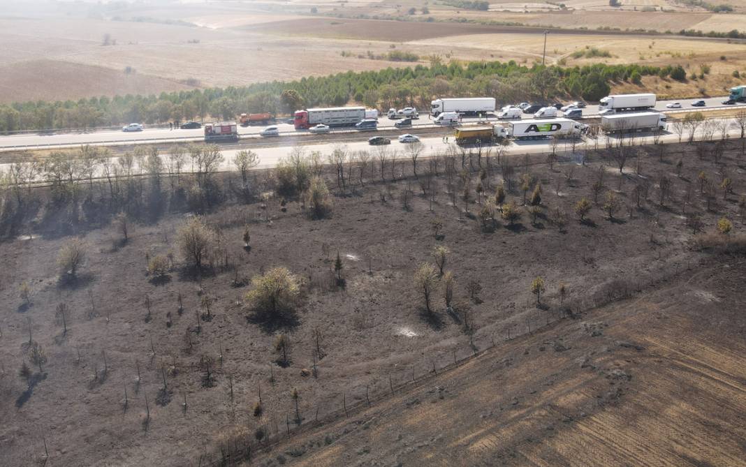 Edirne'de zincirleme 'yangın' faciası: 12 araç birbirine girdi 1