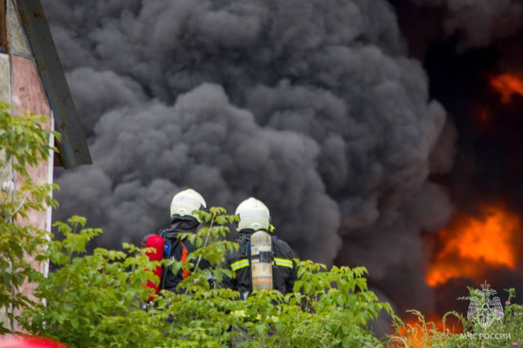 Rusya'da korkutan yangın: Gökyüzü dumanla kaplandı 5