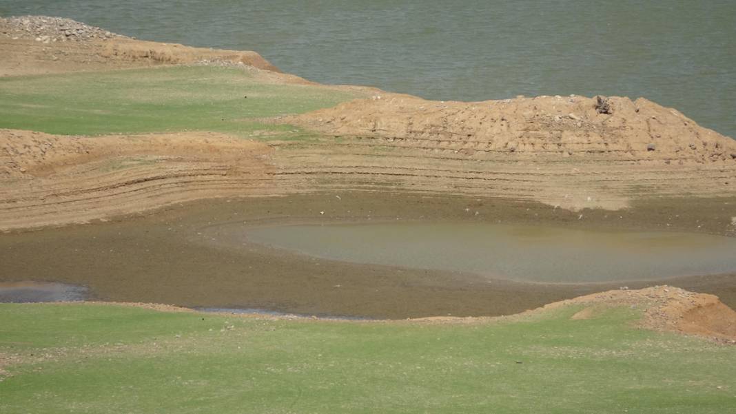 'Bin Pınarlı İda' can çekişiyor: Kuraklık vurdu, dereler kurudu 17