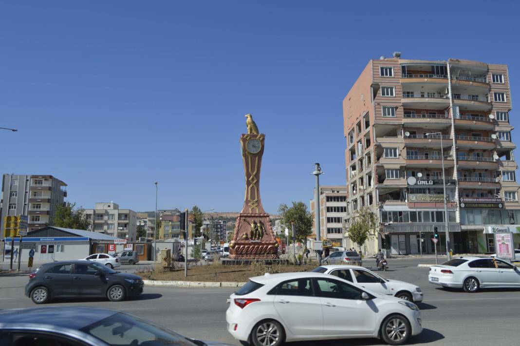 Afetin unutulmaması için Adıyaman Saat Kulesi hep 04.17'yi gösterecek 1