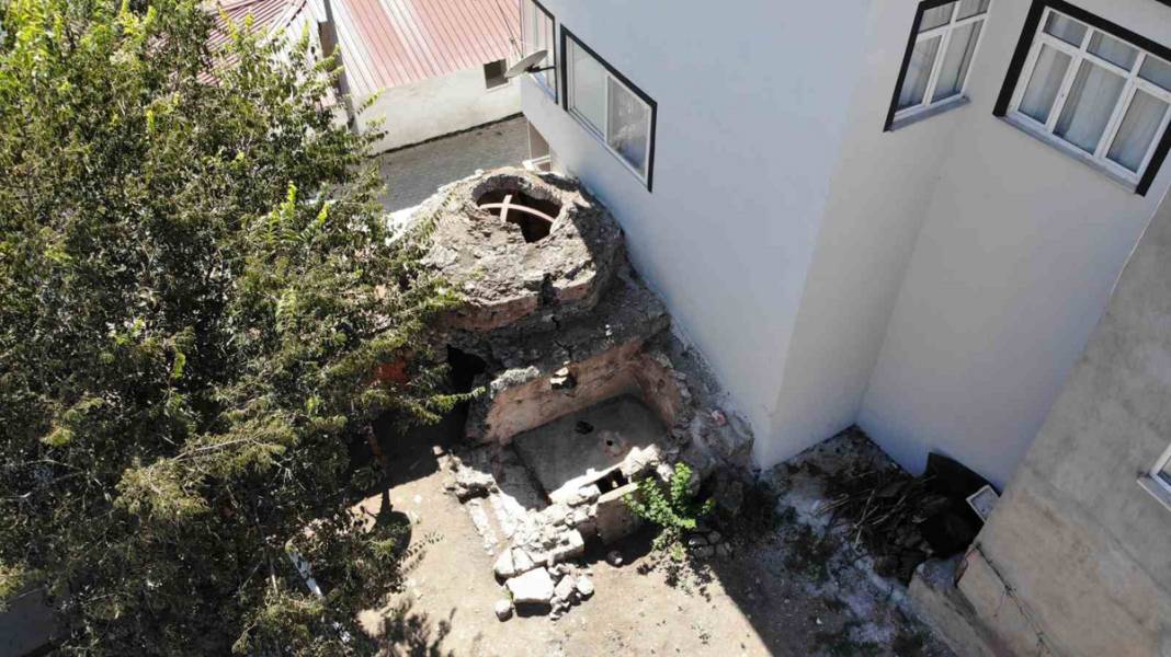 Çanakkale'de 350 yıllık Osmanlı Hamamı keşfedildi 11