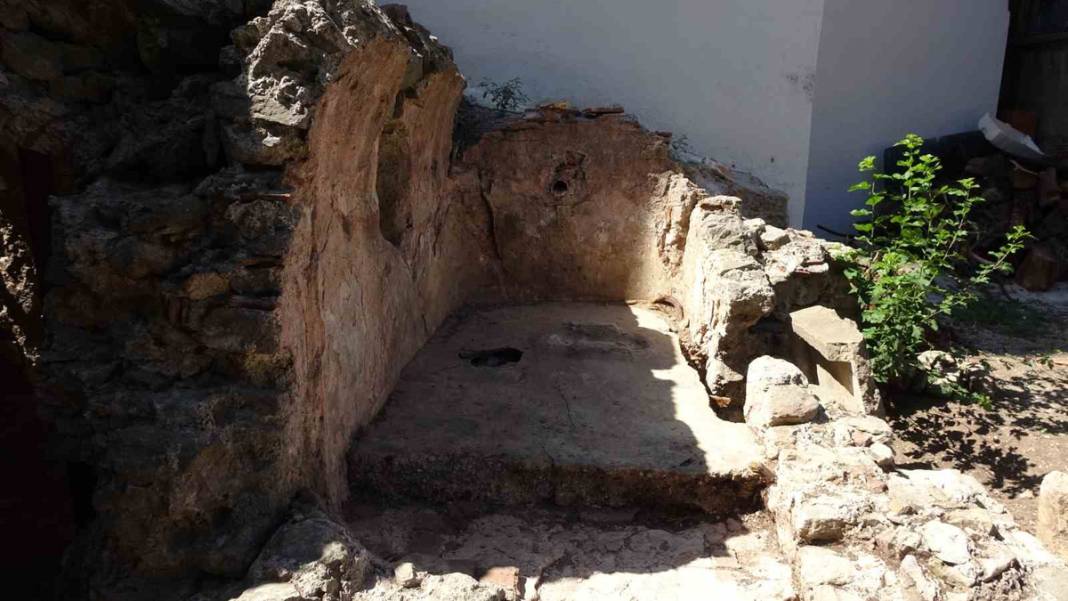 Çanakkale'de 350 yıllık Osmanlı Hamamı keşfedildi 8