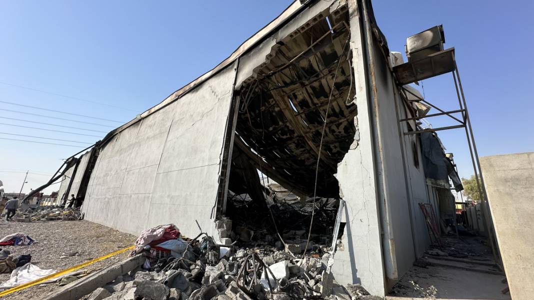 93 kişinin öldüğü felaketin boyutu gün ağarınca ortaya çıktı: Düğün faciasında 3 günlük yas 14