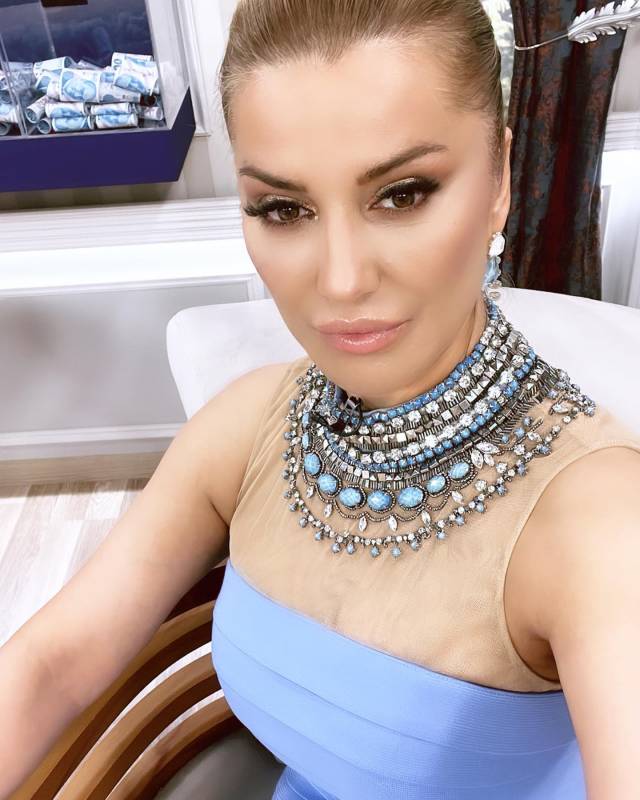 Kalça estetiğiyle çok konuşulmuştu! Songül Karlı'nın photoshopsuz halini gören şok oldu 5