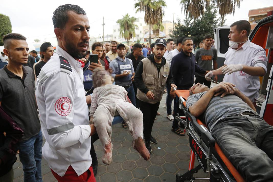 Gazze'de kuru otlar bile mezara döndü: Daha kaç çocuk can verecek? 14