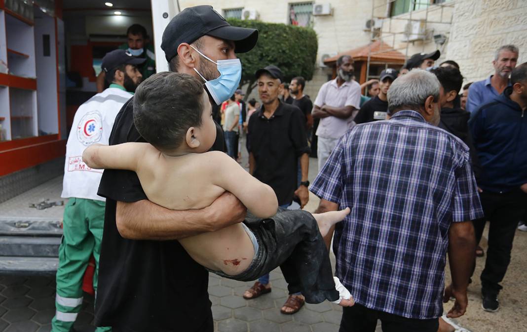 Gazze'de kuru otlar bile mezara döndü: Daha kaç çocuk can verecek? 10