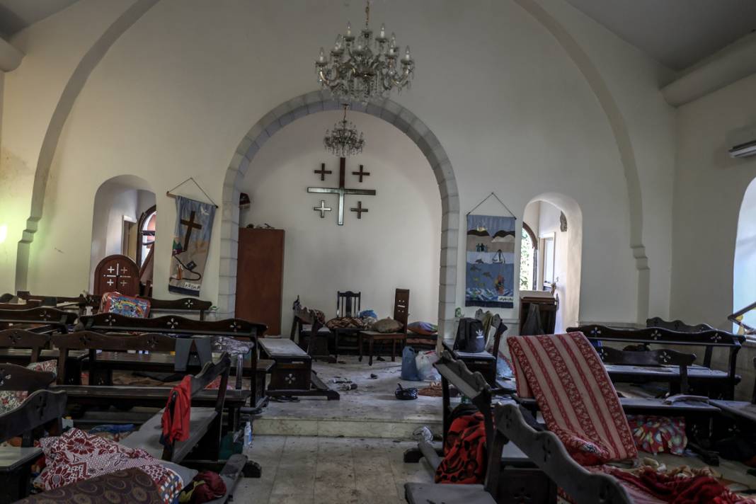 İsrail'in vurduğu hastanede katliamın izleri! Facianın boyutu gün ağarınca ortaya çıktı 3