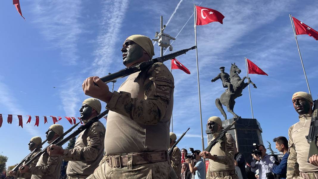 Türkiye'de 29 Ekim coşkusu: Cumhuriyet 100 yaşında 9