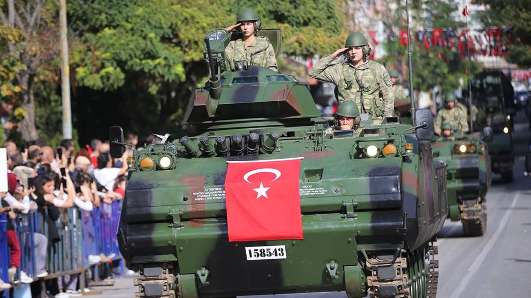 Türkiye'de 29 Ekim coşkusu: Cumhuriyet 100 yaşında 12