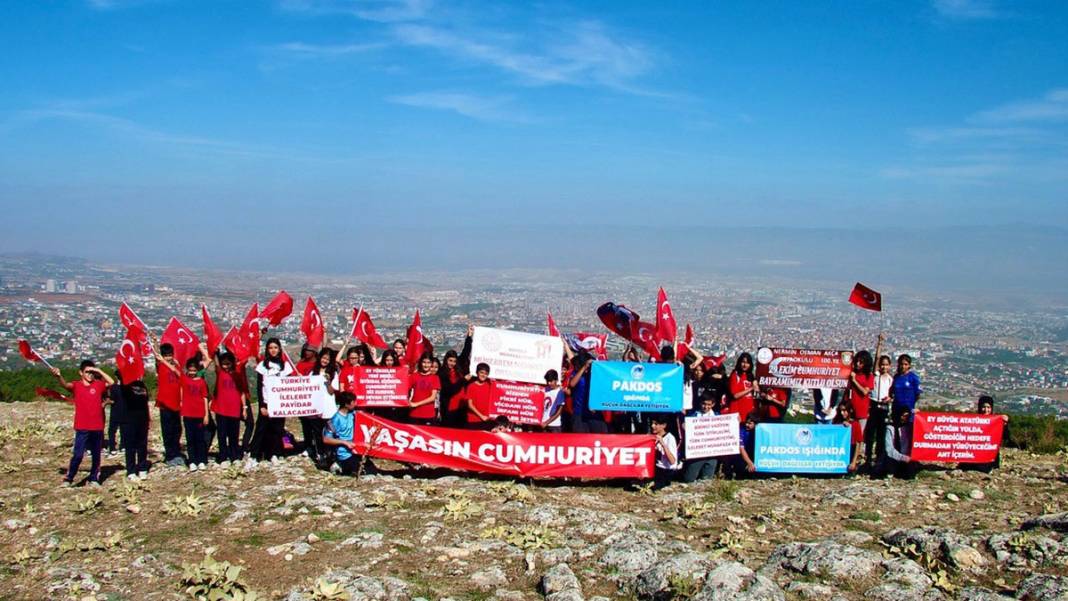 Türkiye'de 29 Ekim coşkusu: Cumhuriyet 100 yaşında 4