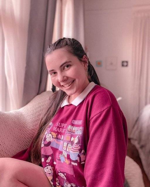 Bildiğiniz tüm hastalıkları unutun! Genç kadının suya alerjisi çıktı, ona terlemek ve ağlamak bile yasak 1