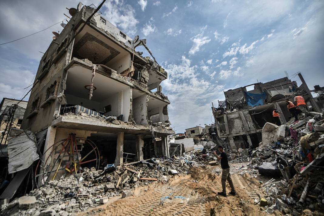 Abluka altındaki Gazze'den kahreden görüntüler! İsrail sivillere bomba yağdırıyor 15