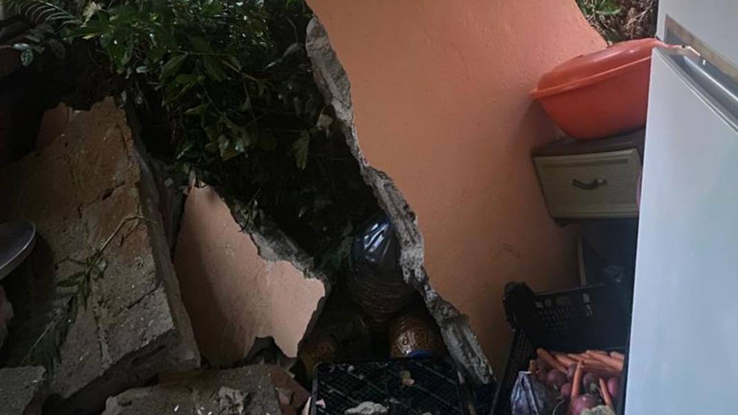 Şiddetli yağış Artvin'i vurdu: Heyelan, sel, su taşkınları... 6