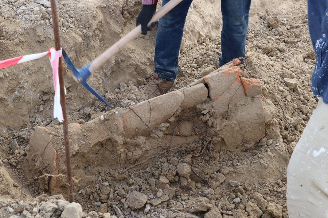Yalova'da Roma dönemine ışık tutan kazı: Villa inşaatında ikinci bir küp mezar daha bulundu 9