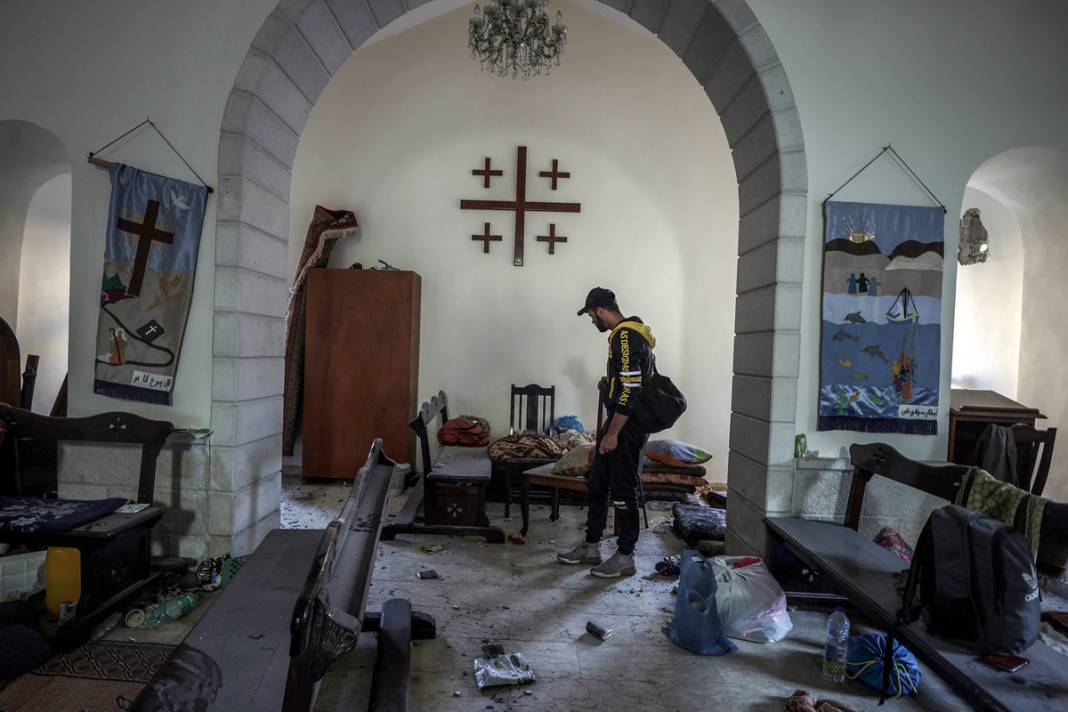 İsrail'in vurduğu hastanede katliamın izleri! Facianın boyutu gün ağarınca ortaya çıktı 16