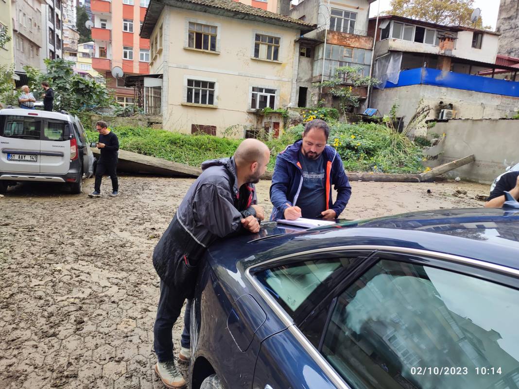 Kabus Samsun'dan sonra Trabzon'da: Dereler taştı, heyelanlar meydana geldi, 16 kişi tahliye edildi 3