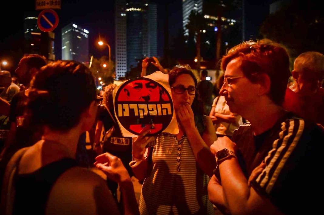 İsrail'de Netanyahu'ya 'istifa' çağrısı: Çocuklarımızı eve getirin 13